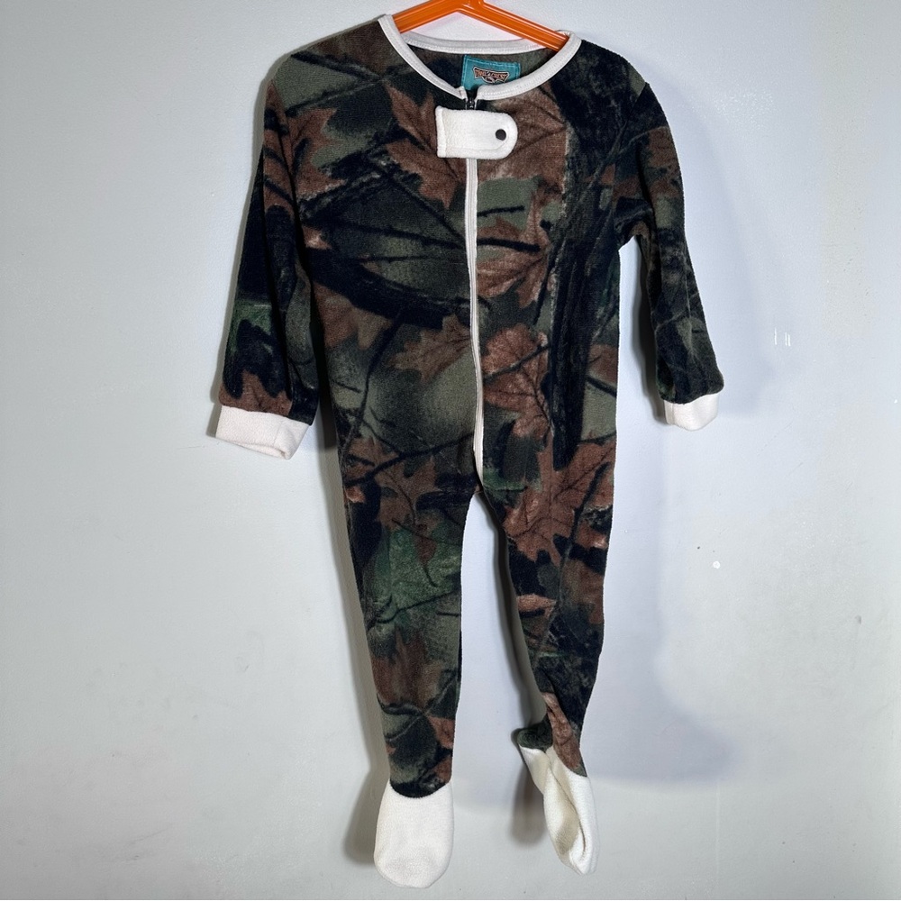 Toddler Camo Footed One-Piece Pajama - Green/Brown